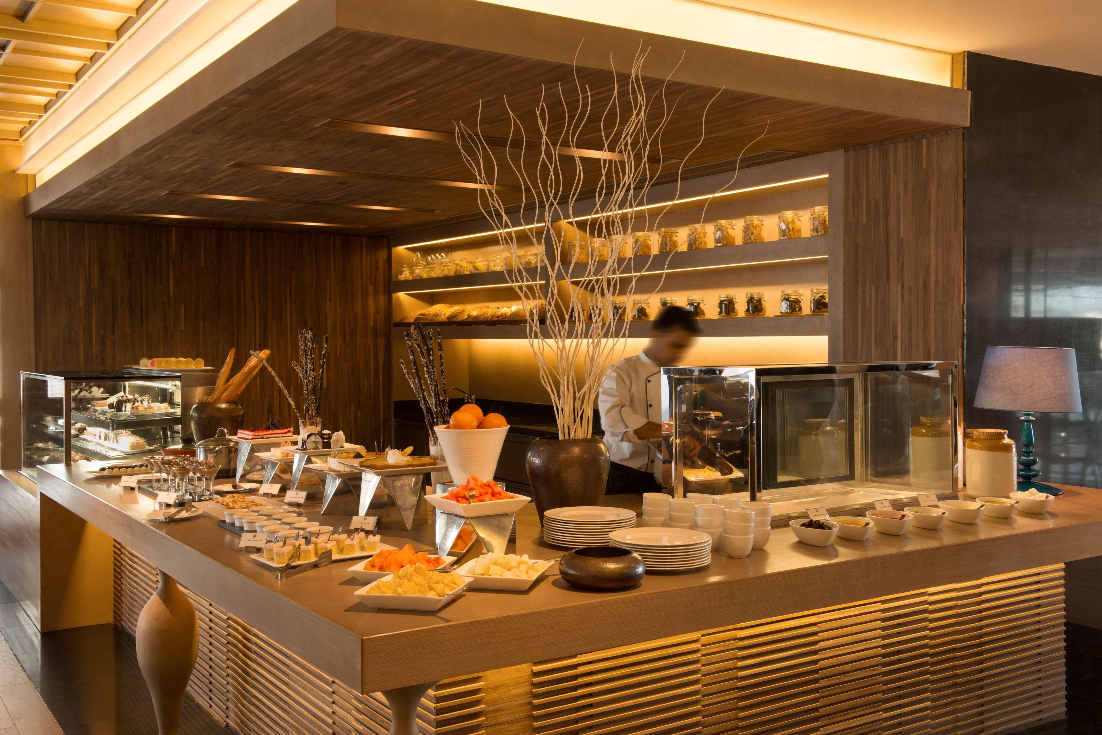 Hyatt Regency Ludhiana Hotel Bagian luar foto